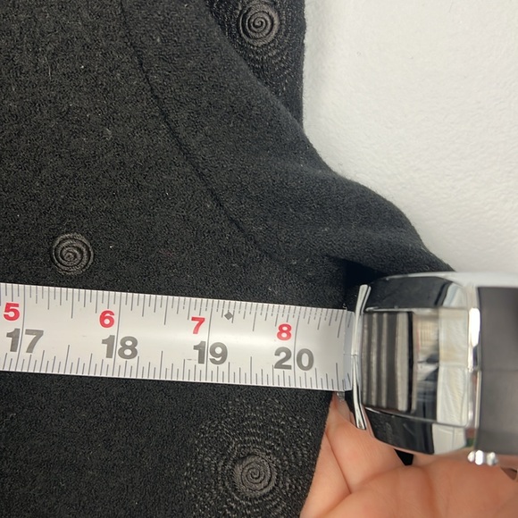 Vintage Geiger Made in Austria black rosette wool button down women’s cardigan - Picture 6 of 11